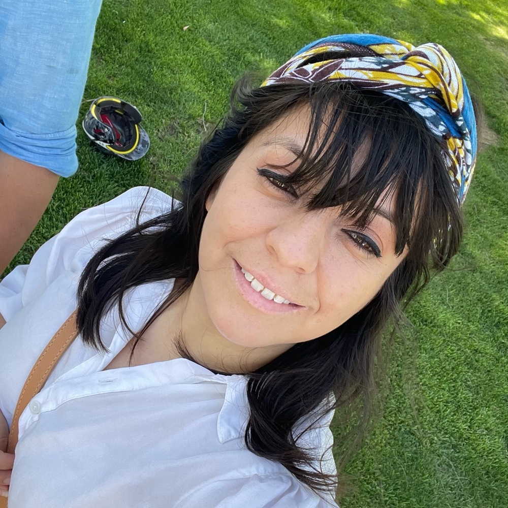 Meet your Posher, Gabriela